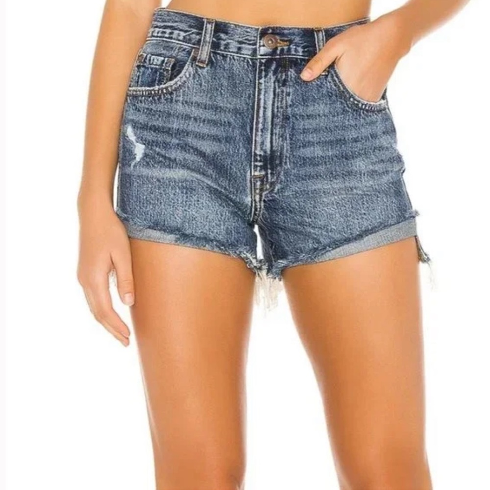 Pistola size 26 Kylee relaxed high rise cuffed  shorts in Luna